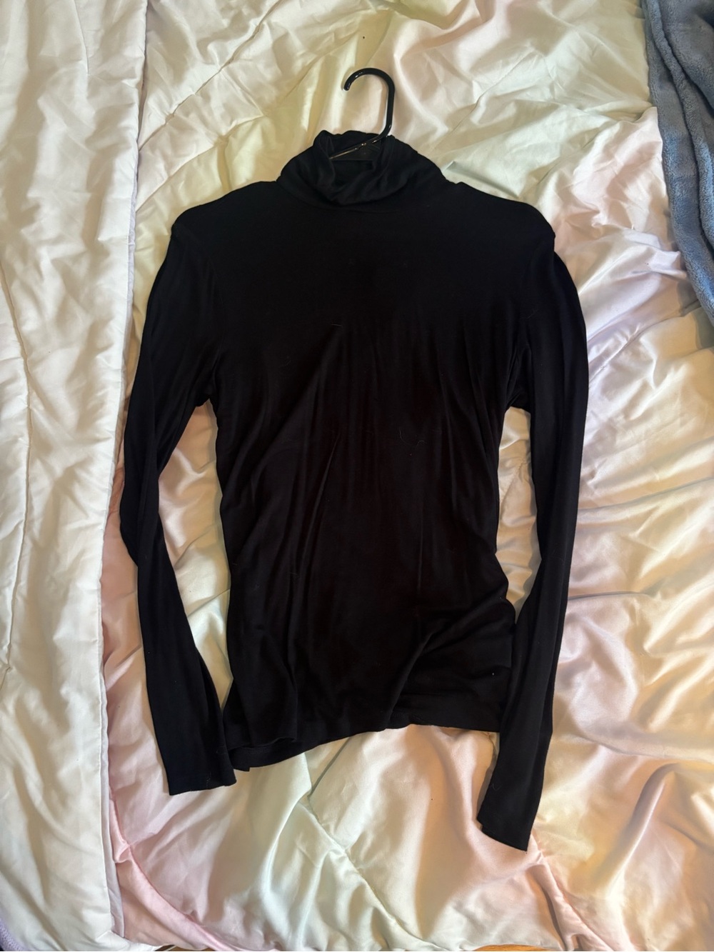 Classic Black Long-Sleeve Turtleneck Top - Women